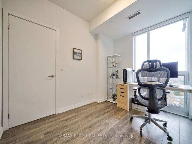 708 - 36 Forest Manor Rd