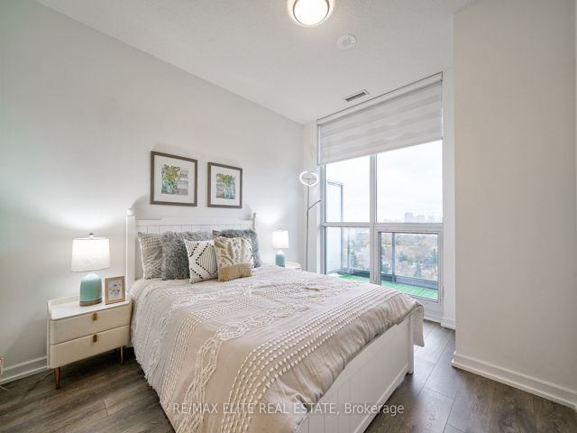 708 - 36 Forest Manor Rd