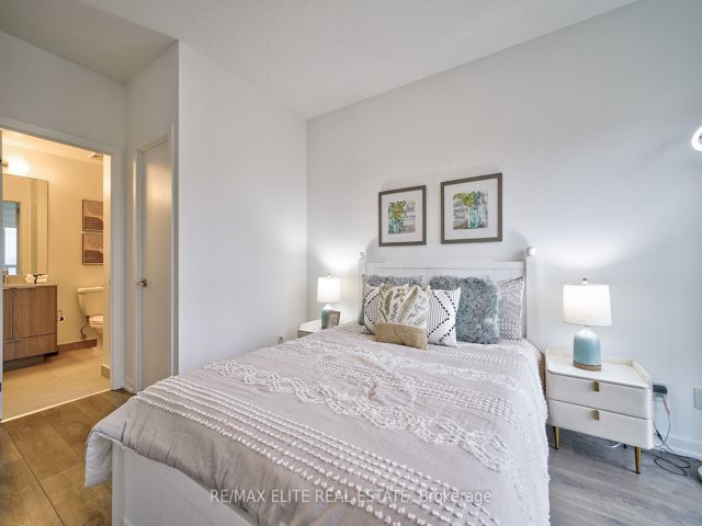 708 - 36 Forest Manor Rd