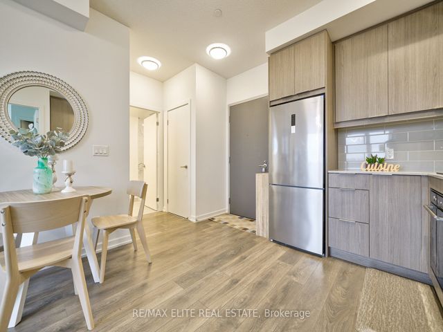 708 - 36 Forest Manor Rd
