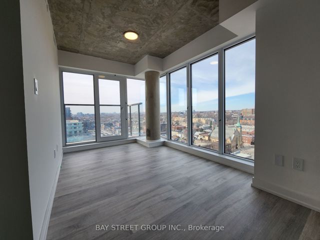 1307 - 2 Augusta Ave