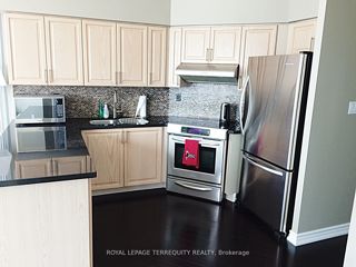 1202 - 228 Queens Quay W