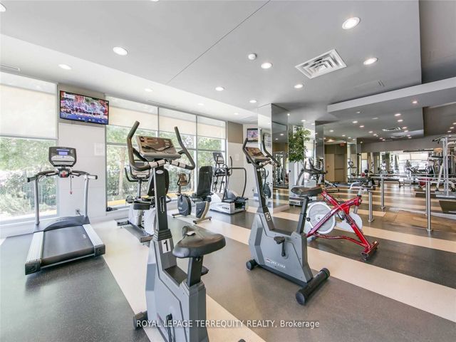 1202 - 228 Queens Quay W