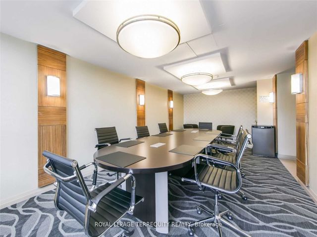 1202 - 228 Queens Quay W