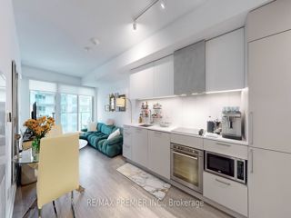3203 - 19 Western Battery Rd