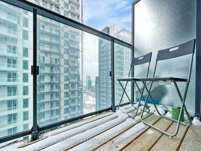 3203 - 19 Western Battery Rd