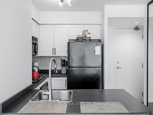 609 - 311 Richmond St E