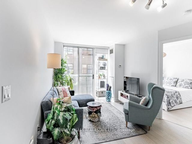 609 - 311 Richmond St E