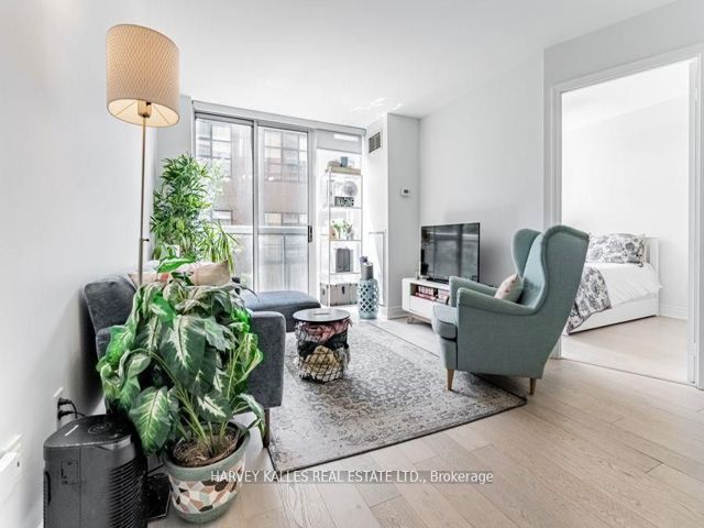 609 - 311 Richmond St E