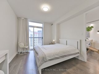 901 - 5418 Yonge St
