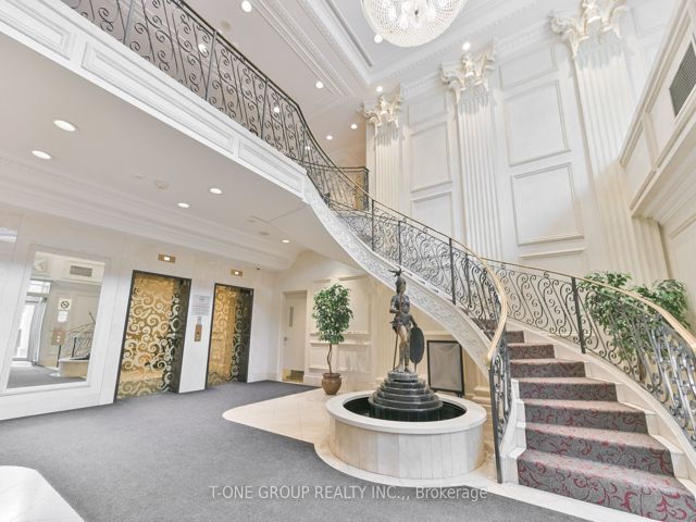 901 - 5418 Yonge St