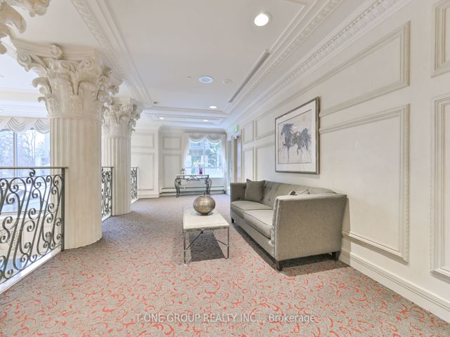901 - 5418 Yonge St