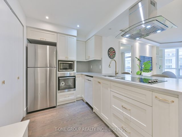 901 - 5418 Yonge St