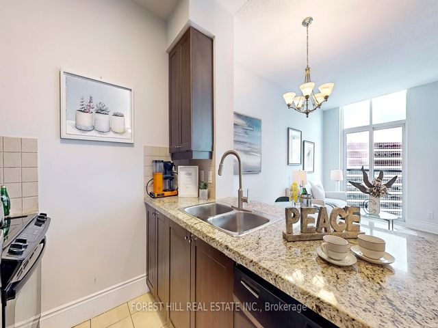 PH 24 - 25 Greenview Ave
