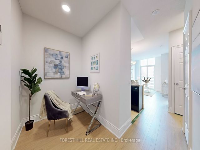 PH 24 - 25 Greenview Ave