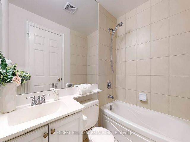 PH 24 - 25 Greenview Ave