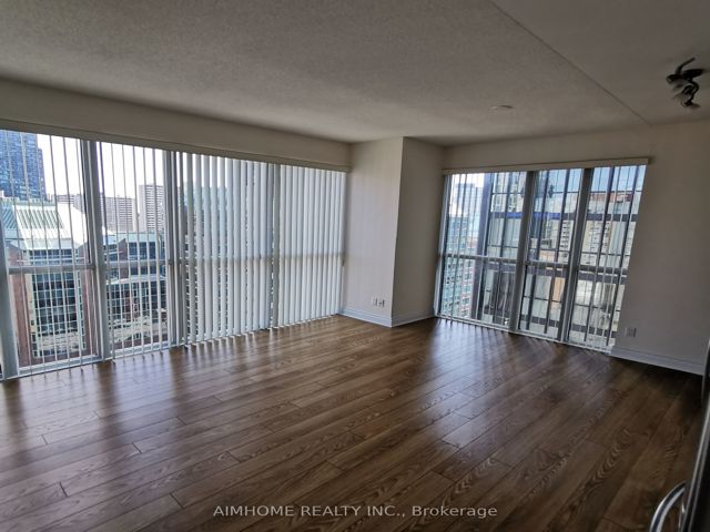 1902 - 28 Ted Rogers Way