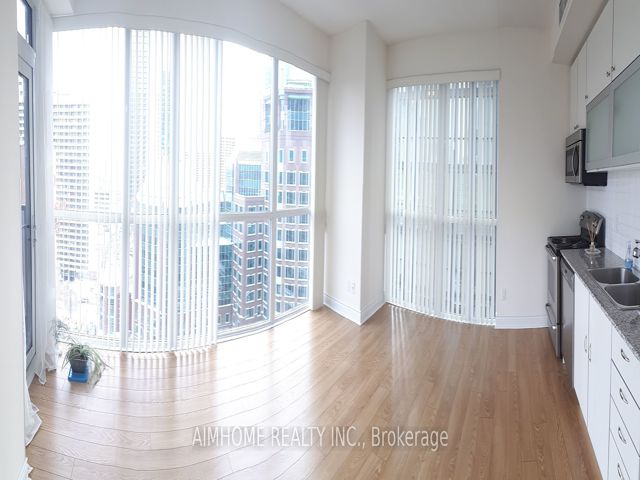 1902 - 28 Ted Rogers Way