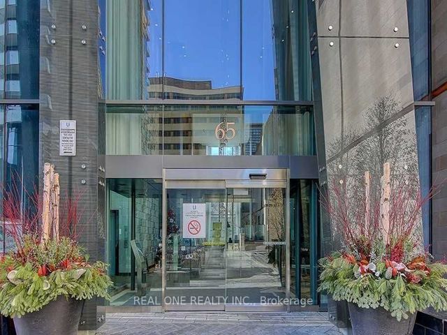 4409 - 65 St. Mary St E