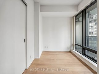 1506 - 5 St Joseph St