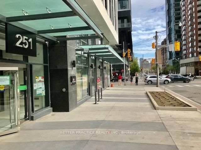 3514 - 251 Jarvis St