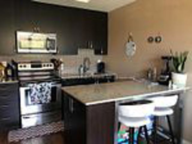 304 - 260 Sackville St