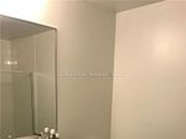304 - 260 Sackville St