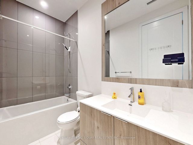 1538 - 25 Adra Grado Way