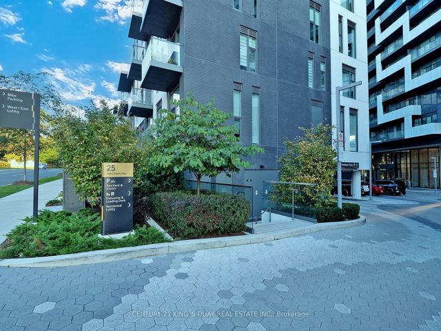 1538 - 25 Adra Grado Way