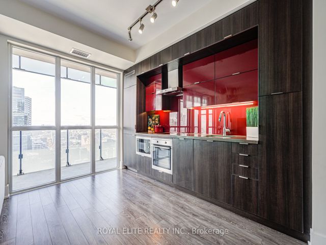 3403 - 300 Front St W