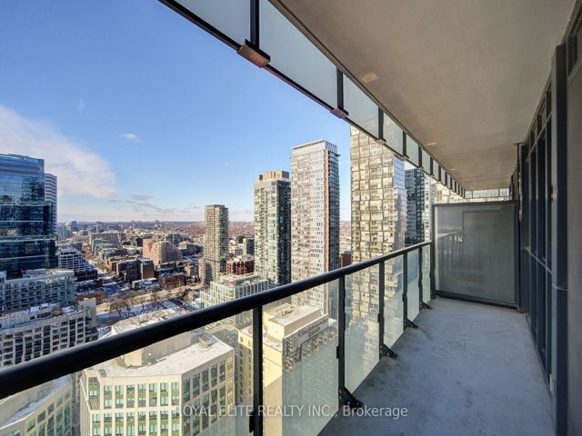 3403 - 300 Front St W