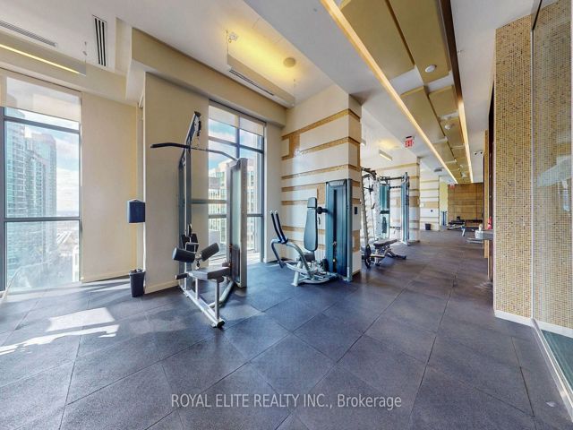 3403 - 300 Front St W