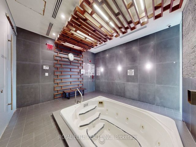3403 - 300 Front St W