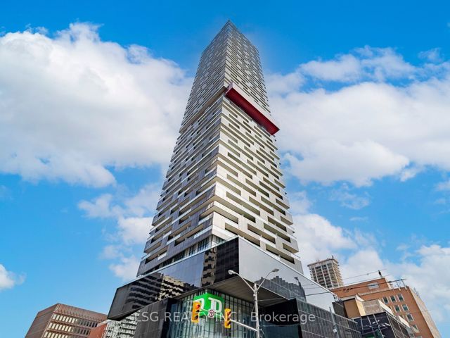 5205 - 8 Eglinton Ave E