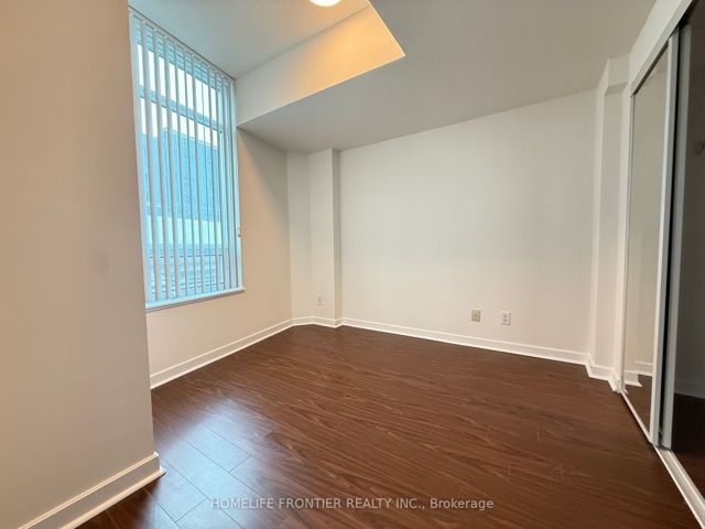 408 - 18 Harbour St