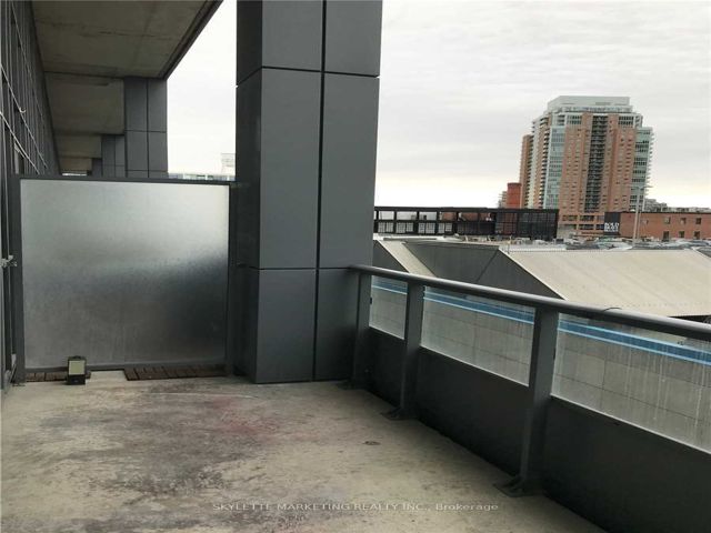 436 - 5 Hanna Ave