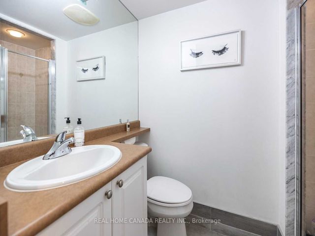 814 - 18 Yonge St