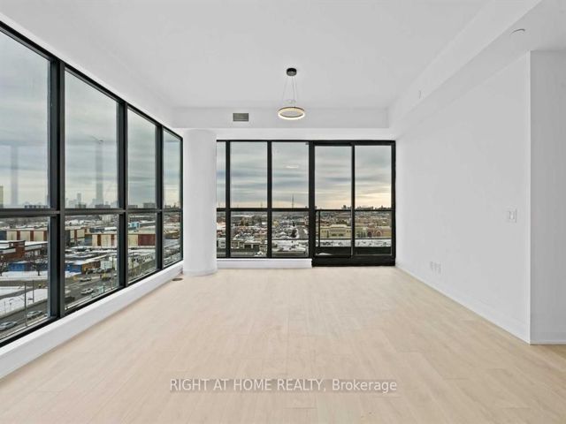 913 - 33 Frederick Todd Way