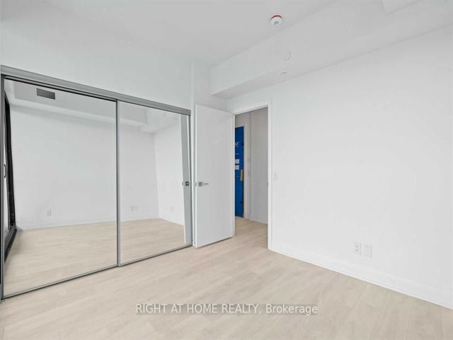 913 - 33 Frederick Todd Way