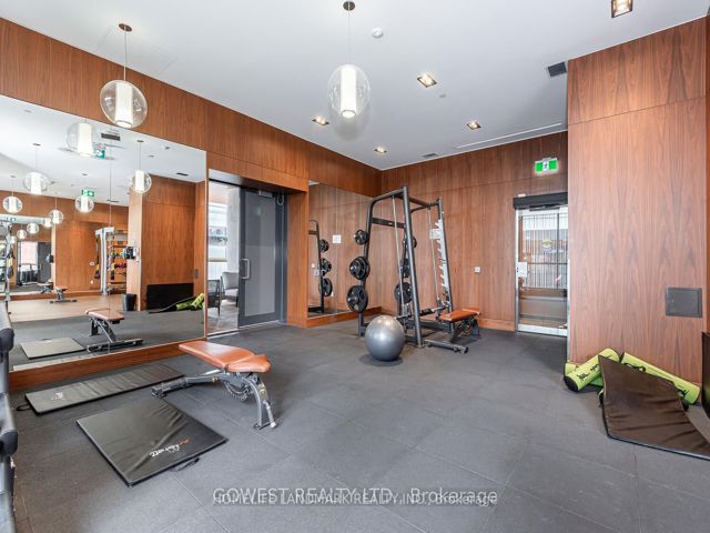 3209 - 19 Bathurst St