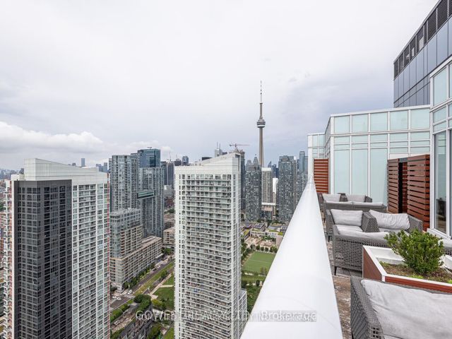 3209 - 19 Bathurst St