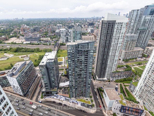 3209 - 19 Bathurst St