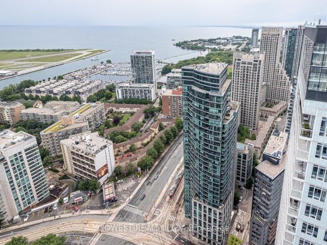 3209 - 19 Bathurst St