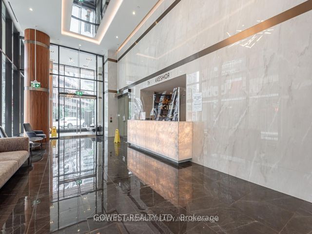 3209 - 19 Bathurst St