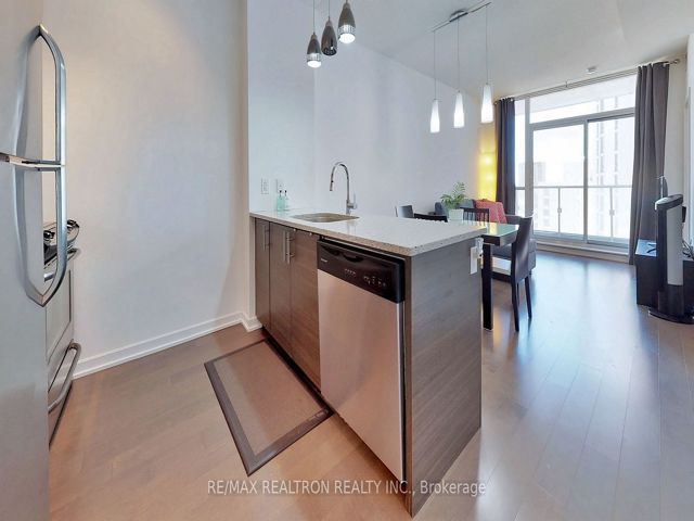 601 - 70 Forest Manor Rd