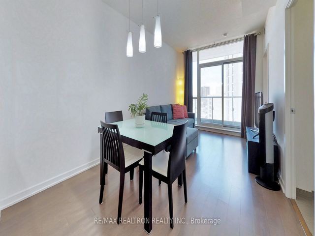 601 - 70 Forest Manor Rd