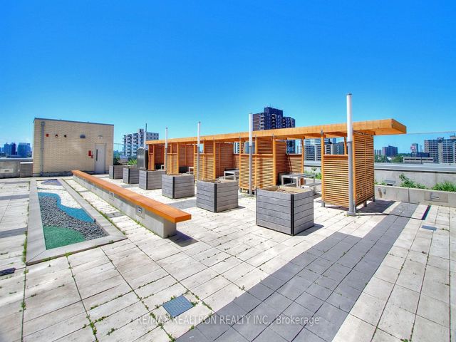 601 - 70 Forest Manor Rd