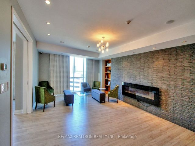 601 - 70 Forest Manor Rd