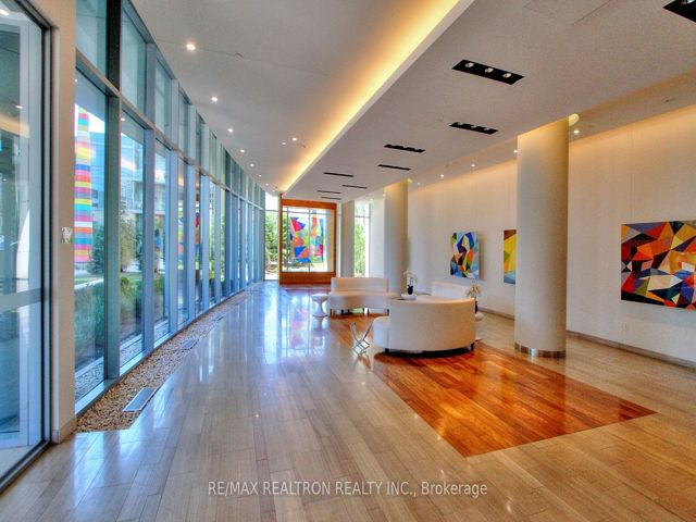 601 - 70 Forest Manor Rd