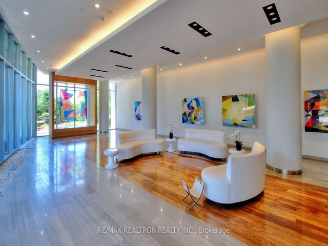 601 - 70 Forest Manor Rd